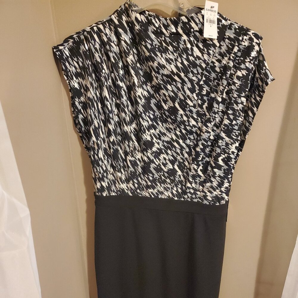 Express midi dress NWT medium